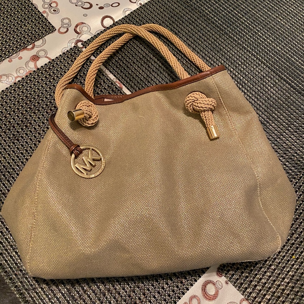 Michael Kors isla satchel